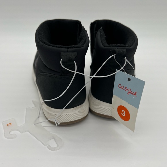 Kids' archie Puffer Boots Black - Cat & Jack - Picture 4 of 5